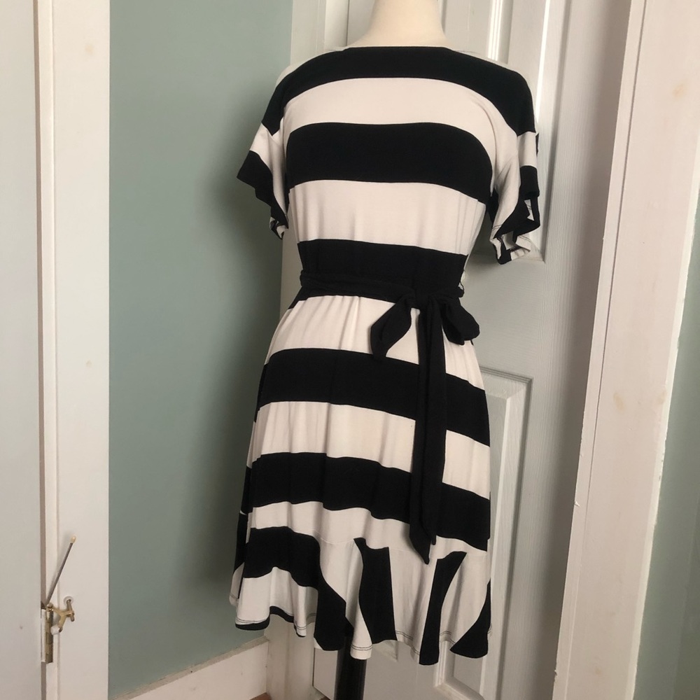Loft striped Flounce Ruffle Dress - Picture 5 of 6